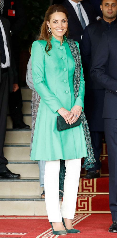 PHOTO: Catherine, Duchess of Cambridge, poses after a meeting with Pakistan's Prime Minister Imran Khan in Islamabad, Pakistan, Oct. 15, 2019.