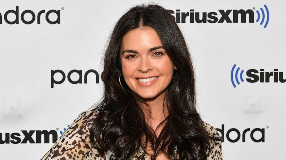 Food Network star Katie Lee is pregnant after infertility struggles - Good  Morning America