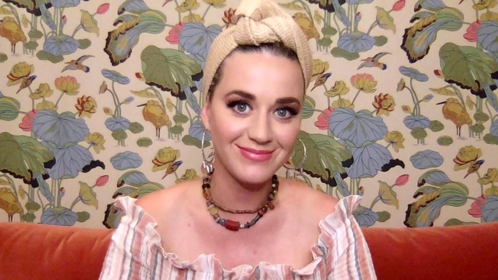 Katy Perry Shows Off The Personal T Taylor Swift Sent For Her