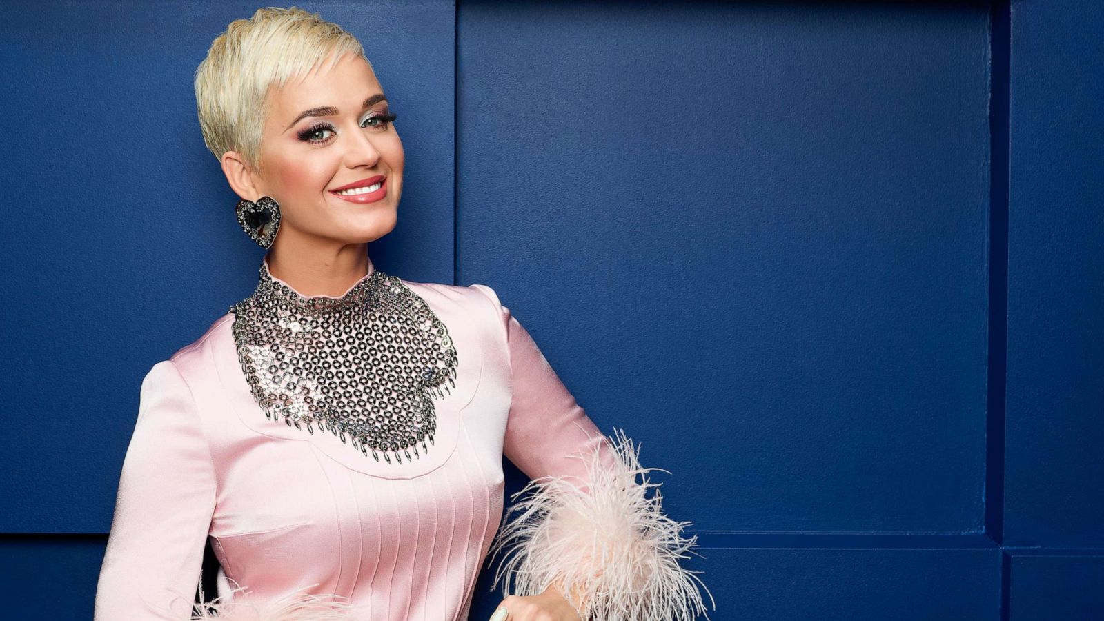 PHOTO: Katy Perry poses for a picture, Nov. 29, 2018.