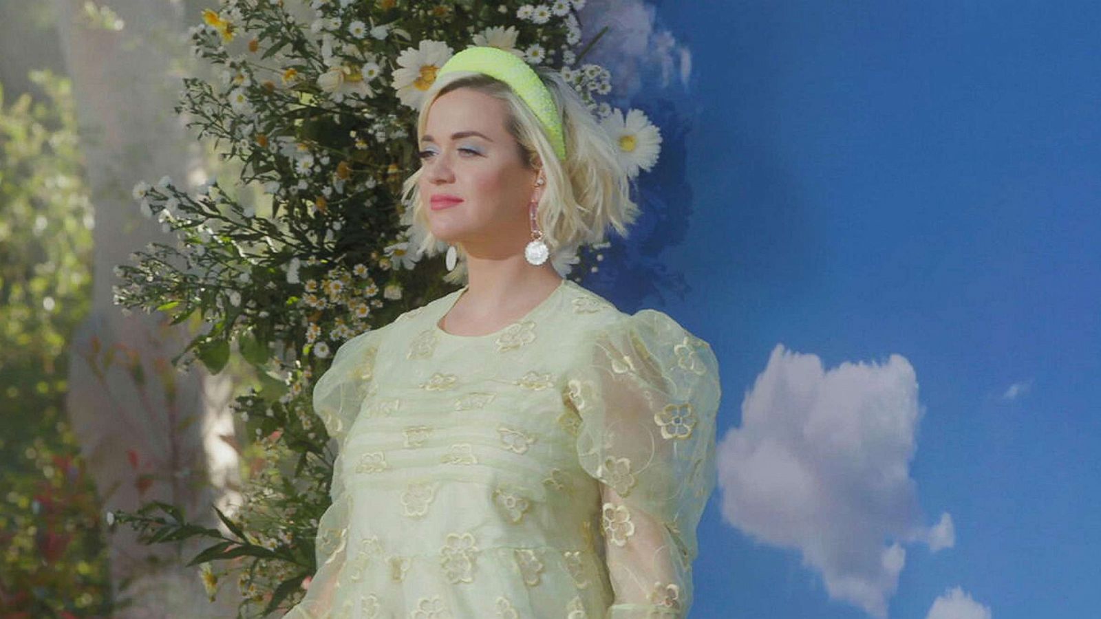 PHOTO: Katy Perry kicks off the "GMA" Summer Concert Series with a performance of her new single, "Daisies," May 22, 2020 on ABC.