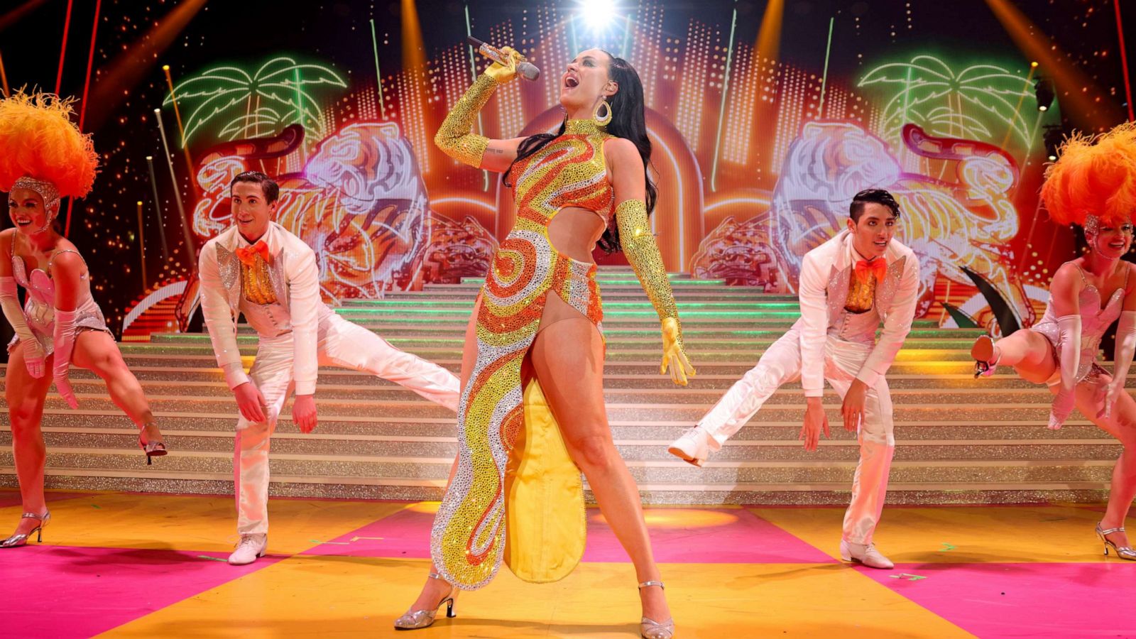 PHOTO: Katy Perry performs onstage at Resorts World Las Vegas on Dec. 29, 2021, in Las Vegas.