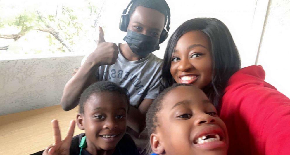 After spending 6 hours in Roblox, this parent deleted her kids