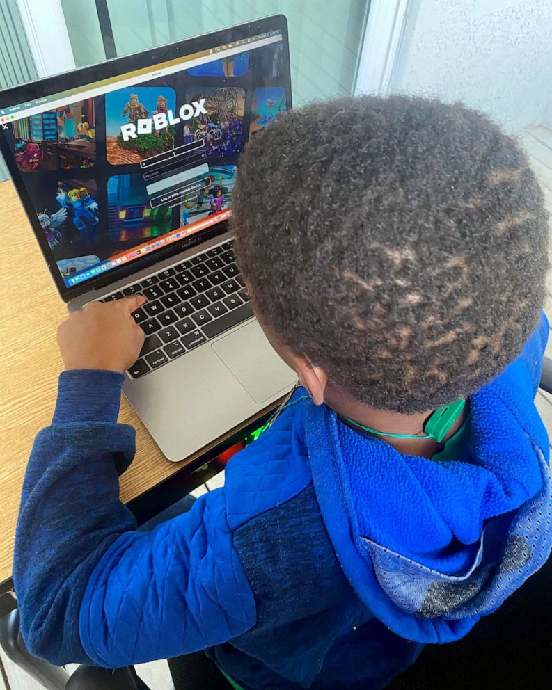 Mom shares lessons learned after son spends over $800 on Roblox purchases -  ABC News