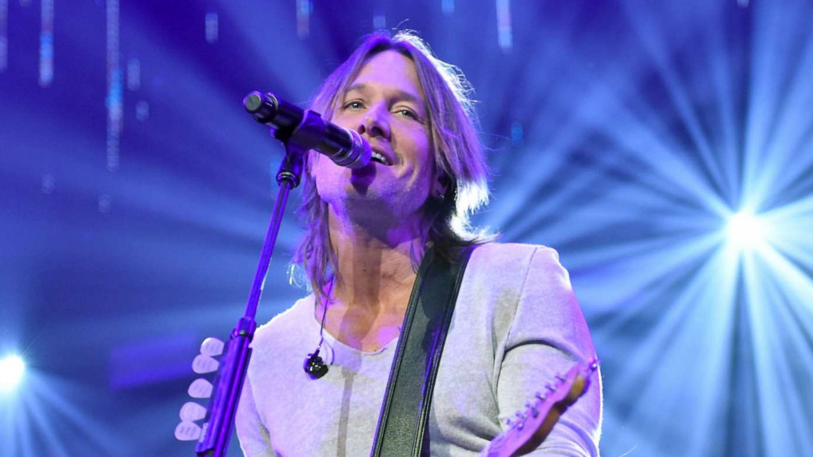 PHOTO: Keith Urban performs onstage for the Country Rising Benefit Concert at Bridgestone Arena on Nov. 12, 2017, in Nashville, Tenn.