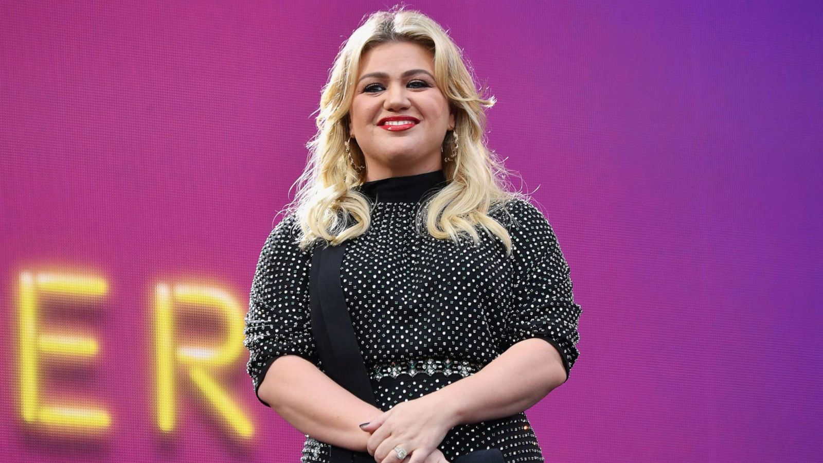 PHOTO: Singer and television presenter Kelly Clarkson speaks onstage at the 2019 Global Citizen Festival: Power The Movement in Central Park in New York, Sept. 28, 2019.