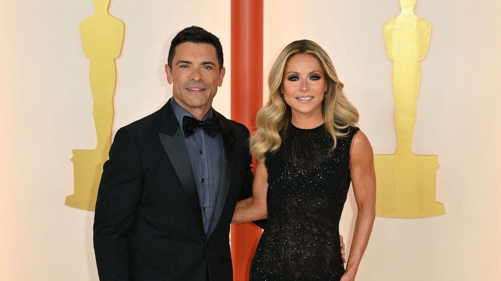 PHOTO: Mark Consuelos and his wife Kelly Ripa attend the 95th Annual Academy Awards at the Dolby Theatre, March 12 2023, in Hollywood, Calif.