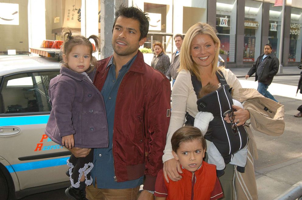 PHOTO: Kelly Ripa and husband Mark Consuelos with their children Michael, Lola and baby Joaquin in New York, April 13, 2003.