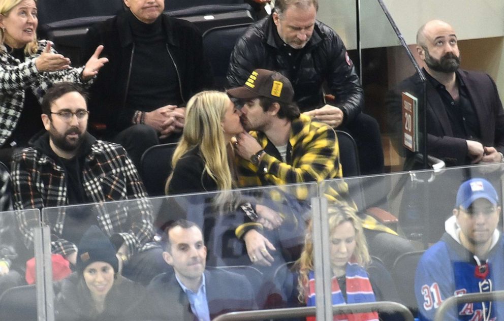 PHOTO: Kelsea Ballerini and Chase Stokes attend New York Rangers hockey game in New York City, Mar. 2, 2023.