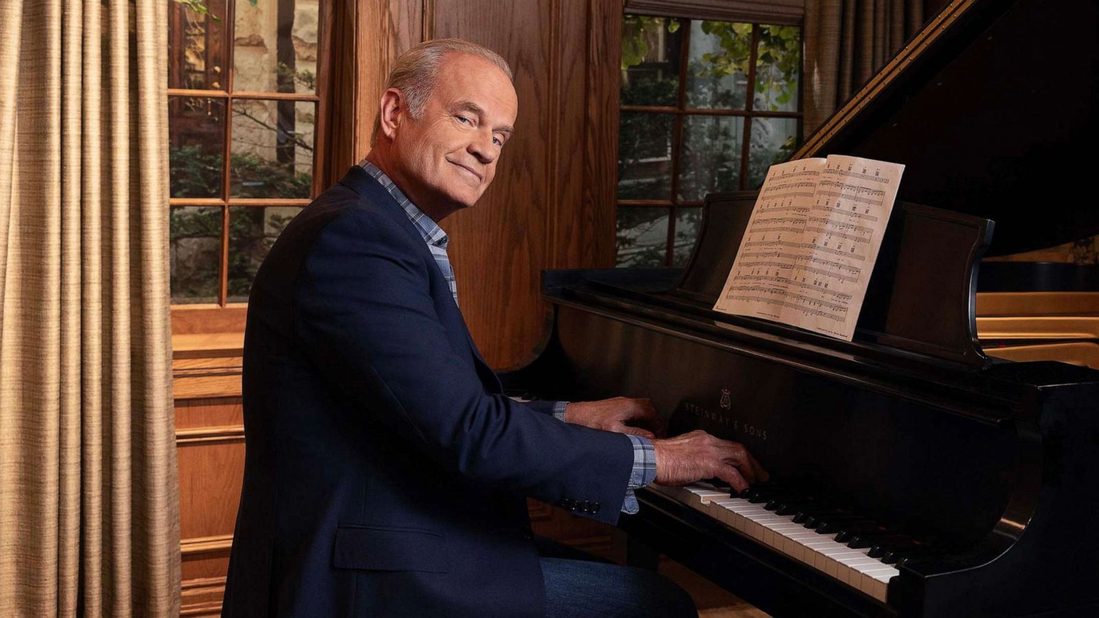 PHOTO: Kelsey Grammer appears in a promo photo for the reboot of the hit TV series Frazier.