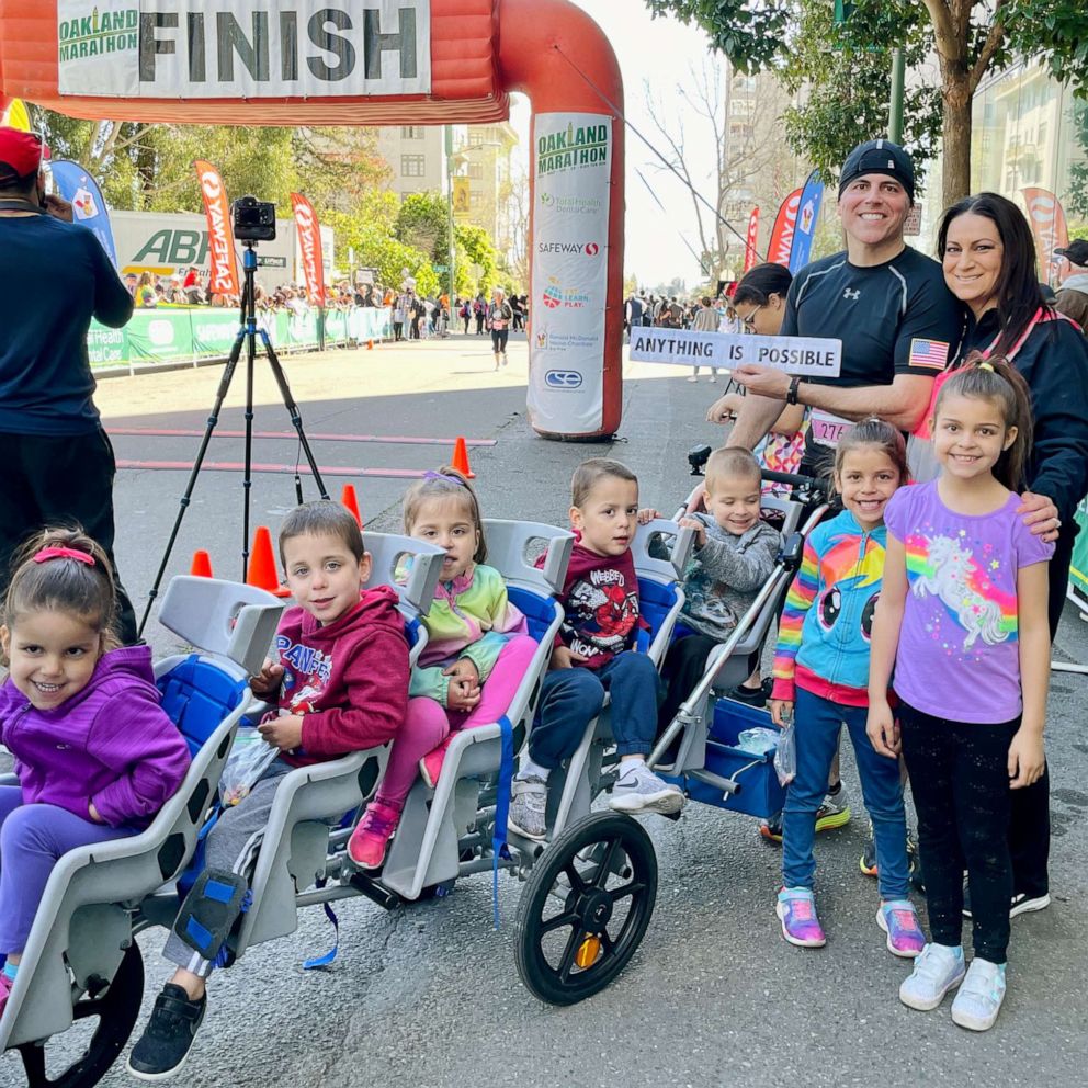 VIDEO: Dad poised to claim half-marathon world record while pushing quintuplets