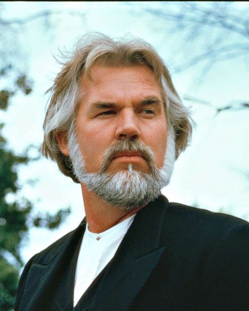 Music legend Kenny Rogers dies at age 81 Good Morning America