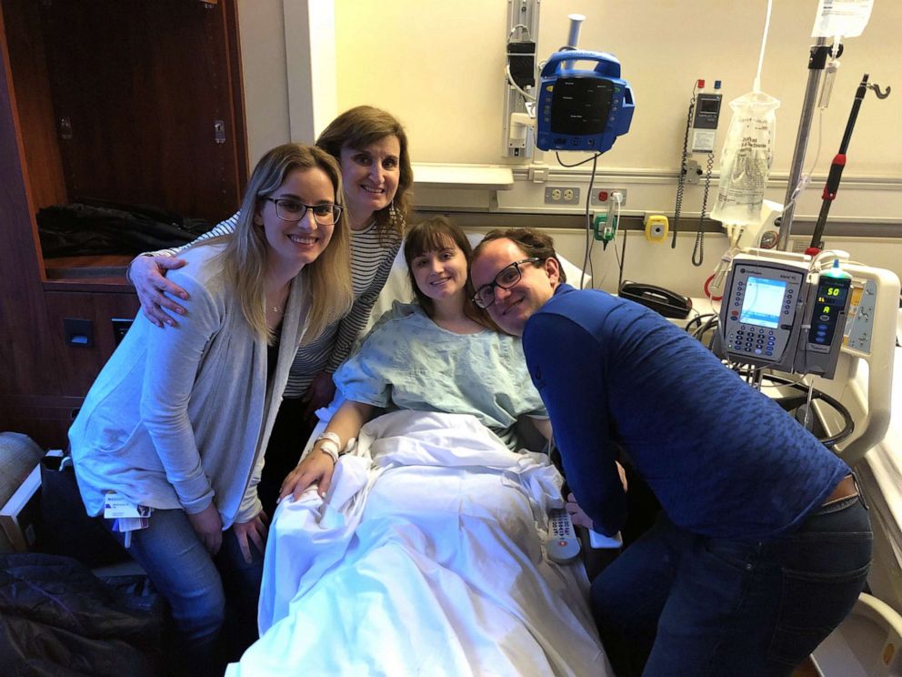 PHOTO: In this undated photo Hannah Goralski is pictured with her family before undergoing surgery to donate her kidney. 