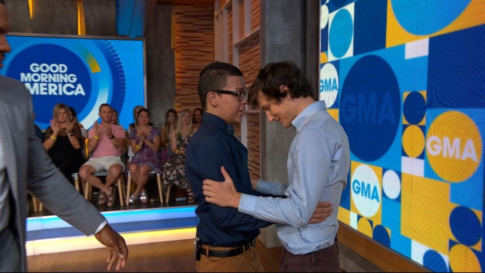 PHOTO: Chris, 21, meets his kidney donor, Abraham, a 19-year-old college student.