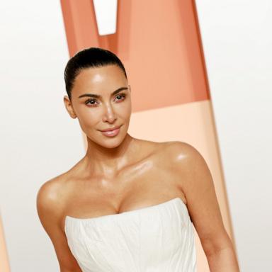PHOTO: Kim Kardashian attends the 2025 Vanity Fair Oscar Party Hosted By Radhika Jones at Wallis Annenberg Center for the Performing Arts on March 02, 2025 in Beverly Hills, California.