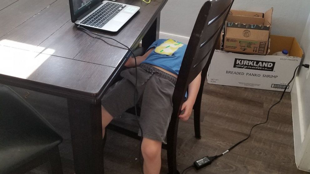 Moms Photo Of Her Kindergartner Being Totally Over Virtual Learning Goes Viral Good Morning