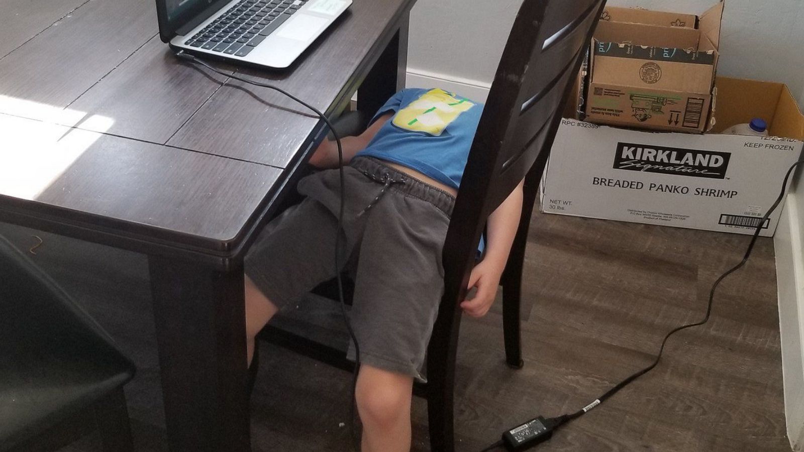 PHOTO: Kara McDowell of Mesa, Arizona, snapped the picture of her son, Graham, on Aug. 6 -- his third day of school. Days later she shared it on Twitter where it garnered 58,000 likes.