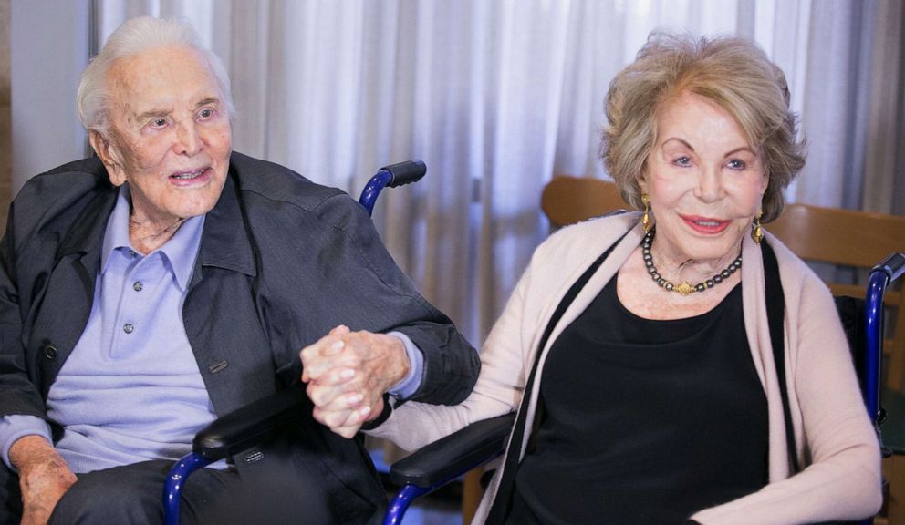 PHOTO: Actor Kirk Douglas and Anne Douglas attend the 25th Anniversary of The Anne Douglas Center at Los Angeles Mission on May 4, 2017 in Los Angeles.
