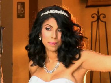 VIDEO: Single mother Netis Negron didn't need a groom to make her dream come true.