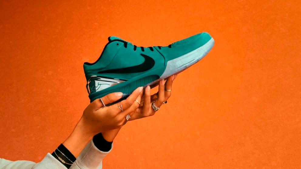 Nike releasing Girl Dad sneakers in honor of the late Kobe and Gigi Bryant ABC News