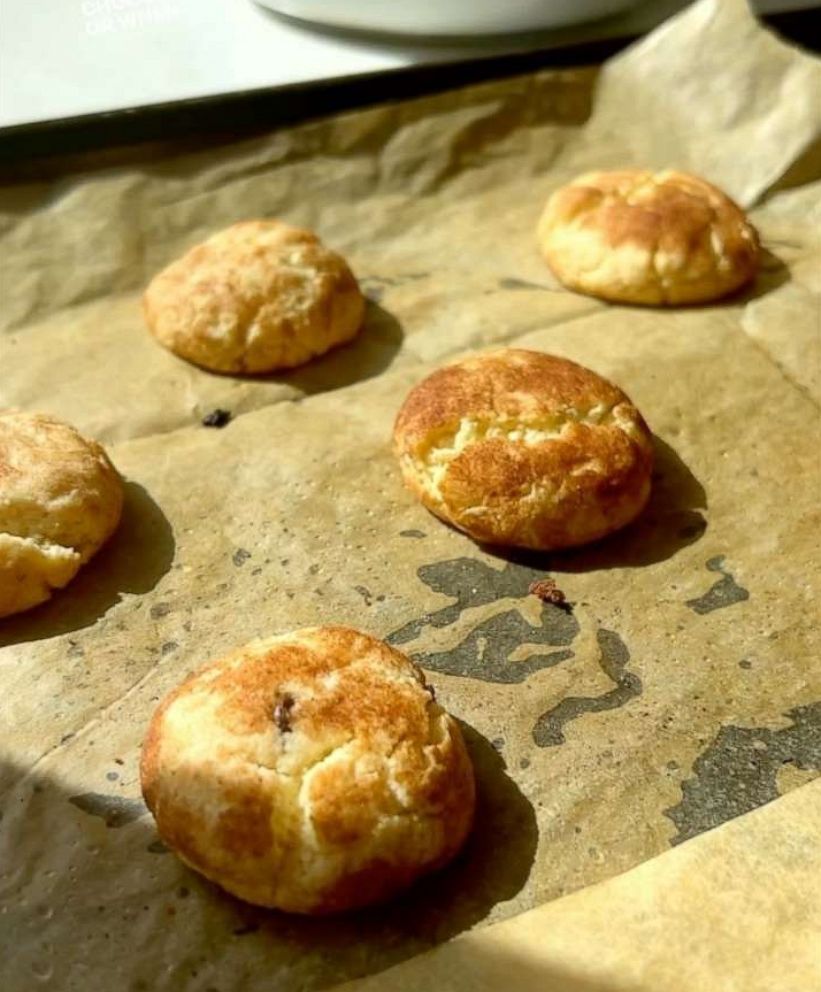 PHOTO: Easy plant-based, gluten-free snickerdoodle cookies.