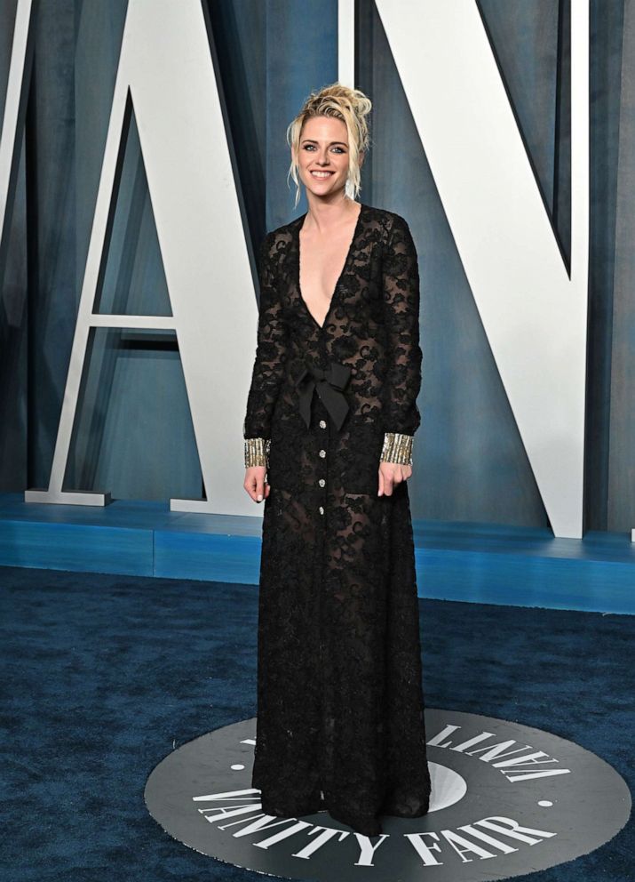 PHOTO: Kristen Stewart attends the 2022 Vanity Fair Oscar Party hosted by Radhika Jones at Wallis Annenberg Center for the Performing Arts, on March 27, 2022, in Beverly Hills, Calif.