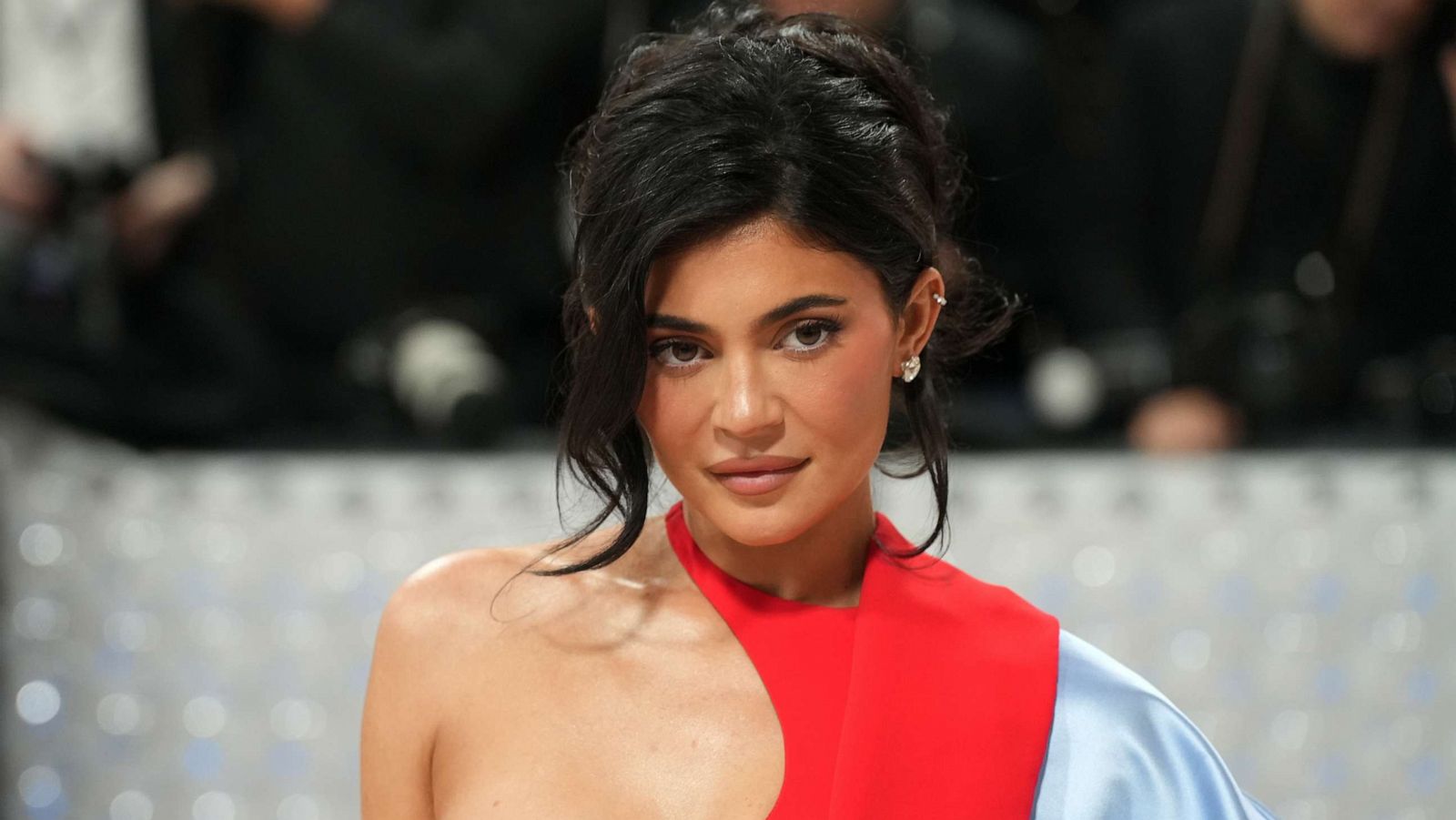 PHOTO: Kylie Jenner attends The 2023 Met Gala Celebrating "Karl Lagerfeld: A Line Of Beauty" at The Metropolitan Museum of Art on May 01, 2023 in New York City.