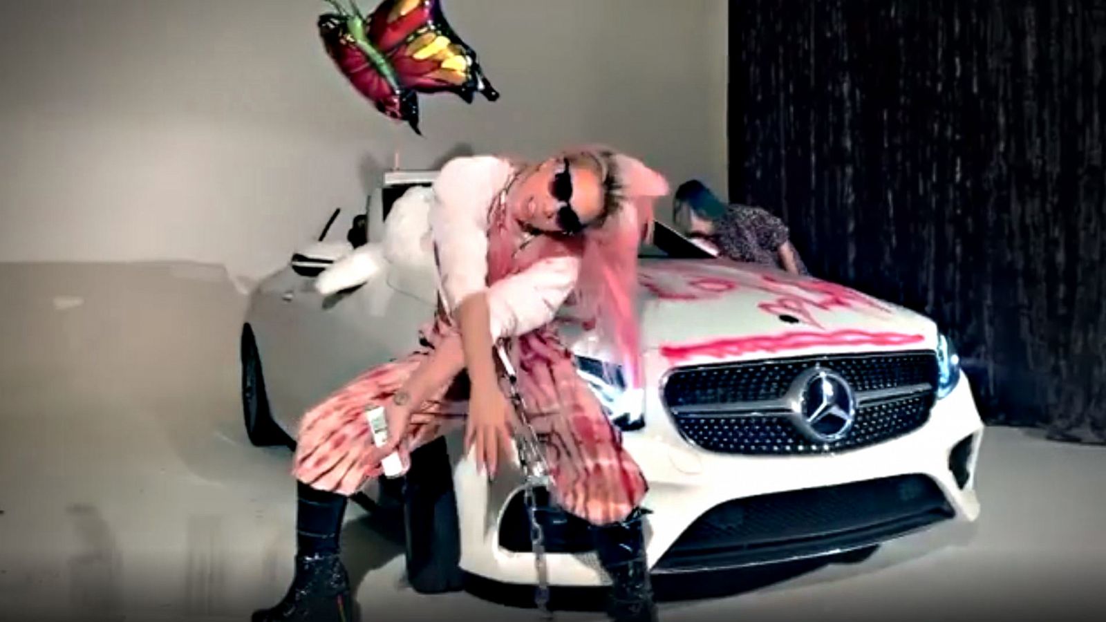 PHOTO: Lady Gaga spray paints her car in a video posted to her Instagram account before hitting up her local Taco Bell.