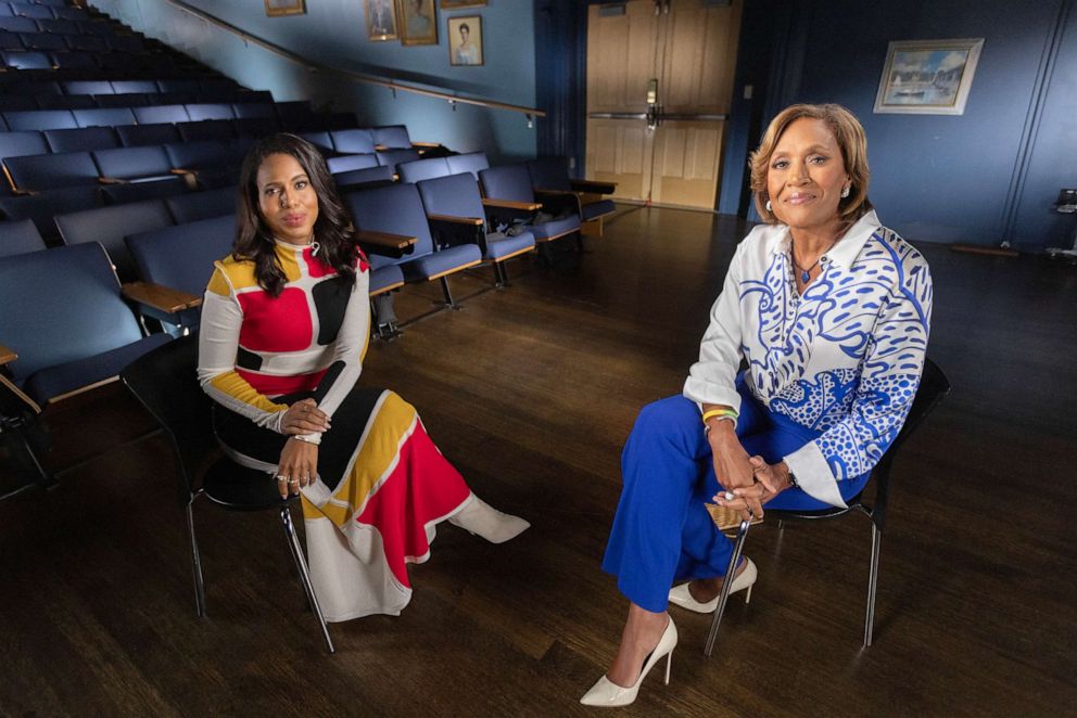 PHOTO: Actor Kerry Washington talks with ABC's Robin Roberts for an upcoming "20/20" special, Aug. 24, 2023 in New York.