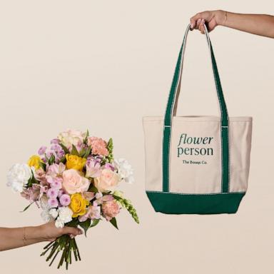 PHOTO: Shop the Bouqs x Lands’ End Canvas Pocket Tote Gift Set