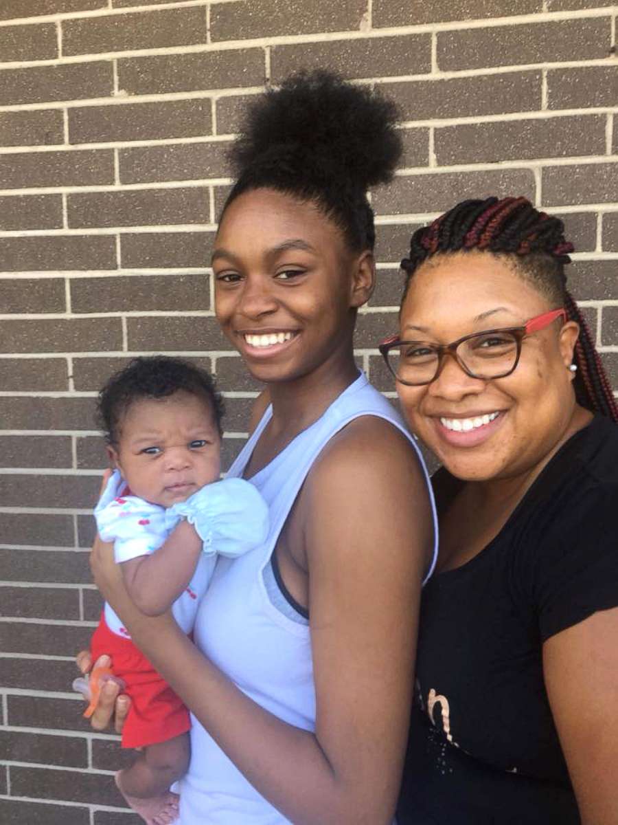 PHOTO: Larresha Plummer, 18, of Chicago, Illinois, is seen in a recent photo with her daughter, Taliyah, 1-month-old, and her former teacher, LaShonda Carter.