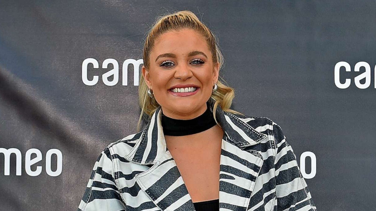 PHOTO: Lauren Alaina attends the Cameo Tailgate At Texas A&M vs Ole Miss on Nov. 13, 2021 in Oxford, Miss.