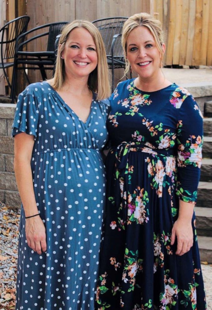 PHOTO: Twin sisters Lauren Kozelichki and Lisa Boyce pose while pregnant at the same time.