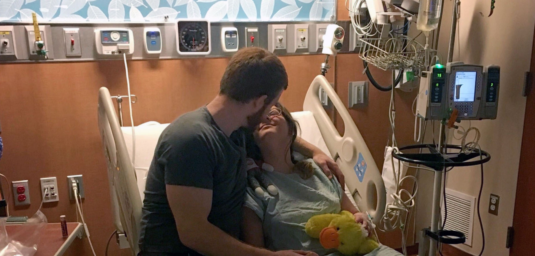 PHOTO: Jake Woodward comforts Lauren O'Malley before her surgery to have a tumor removed from her ovary.