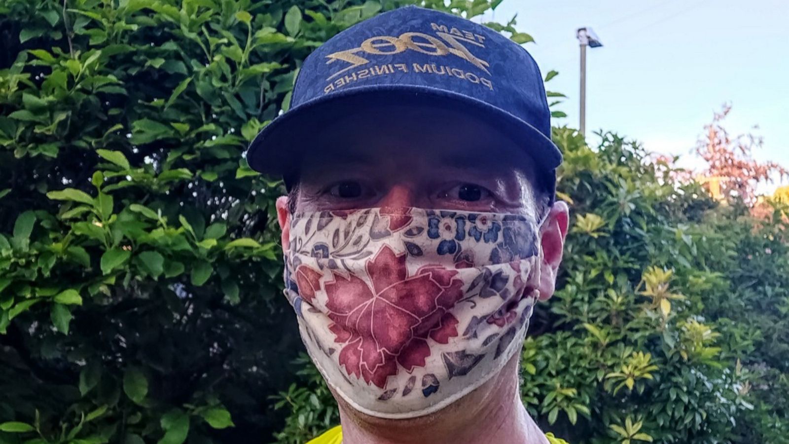 PHOTO: Tom Lawton, 39, ran 22 miles with a face mask on to prove they don't impair oxygen levels.