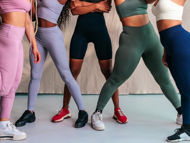 Tiktok Workout Outfit 3-Pieces Set - Bra Top Leggings