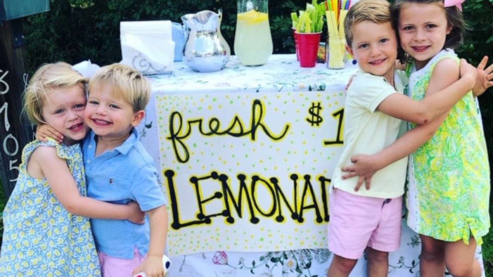 PHOTO: Beatrice and Poppy Weidner with their best friends Jack and Briggs Zerbe had a lemonade stand on their street to raise money for the Cincinnati children's hospital. 