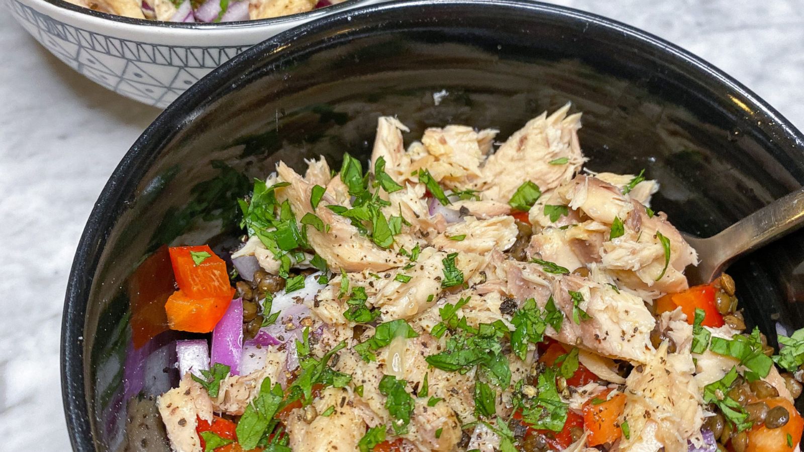 PHOTO: Lentil mackerel salad is a simple dish for summer.