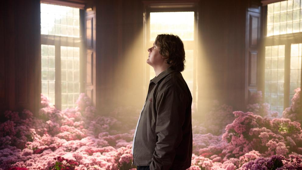PHOTO: Lewis Capaldi will appear during the "GMA Summer Concert Series."