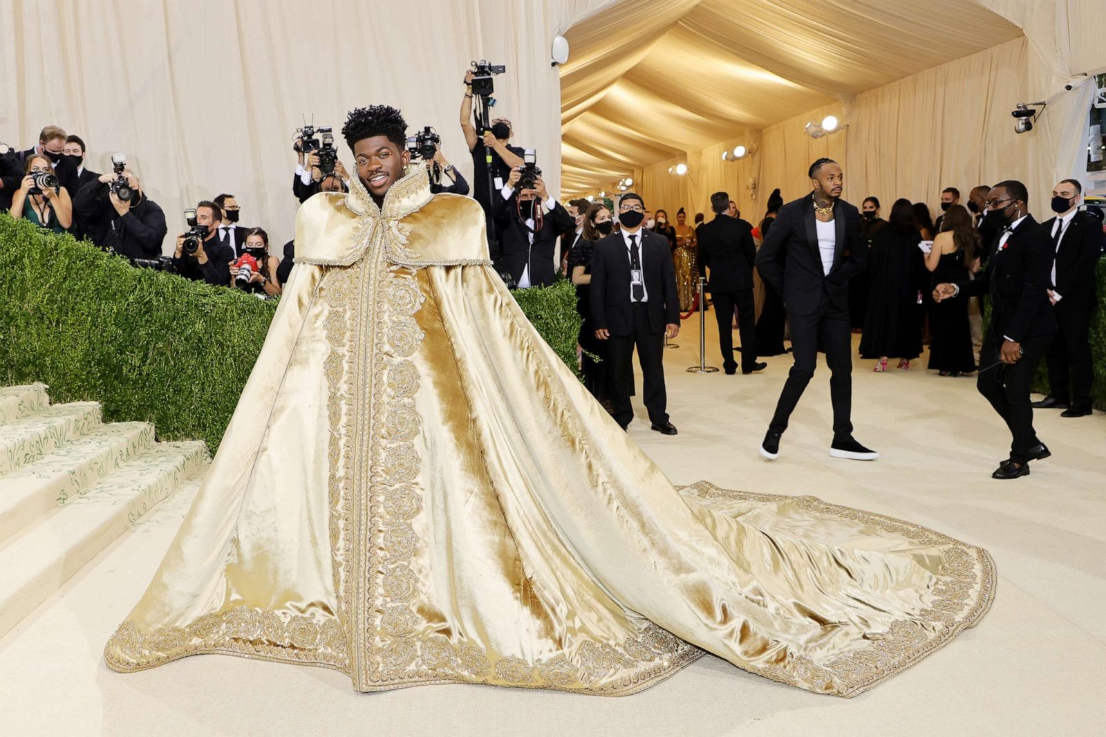 met gala 2021 outfits slideshow