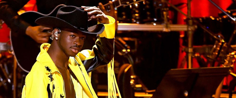 Lil Nas Xs Old Town Road Sets Record As Longest Running No 1 Hip Hop Song In History Abc News 0699