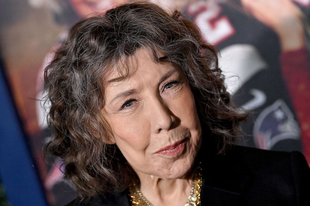 PHOTO: Lily Tomlin attends the Los Angeles Premiere Screening of Paramount Pictures' "80 For Brady" at Regency Village Theatre on January 31, 2023 in Los Angeles.