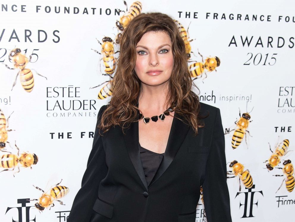 PHOTO: Linda Evangelista attends the 2015 Fragrance Foundation Awards at Alice Tully Hall at Lincoln Center, June 17, 2015, in New York.