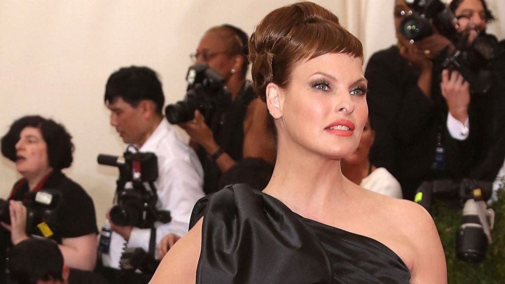 PHOTO: Model Linda Evangelista attends "China: Through the Looking Glass", the 2015 Costume Institute Gala, at Metropolitan Museum of Art, May 4, 2015, in New York City.