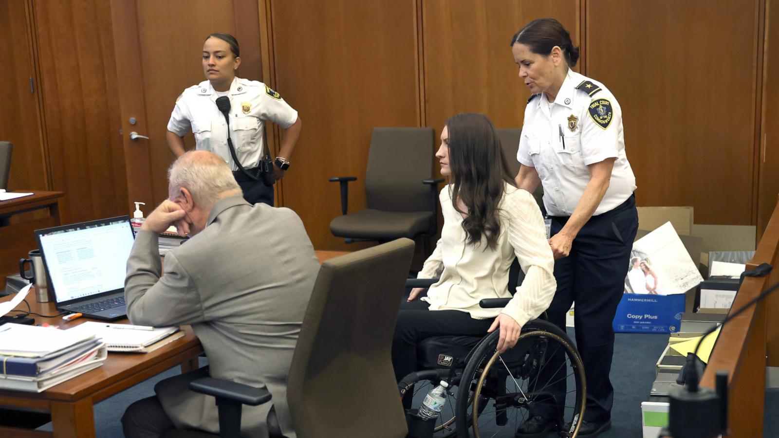 PHOTO: Lindsay Clancy enters the courtroom after a short break in her murder trial at Plymouth Superior Court in Plymouth, Mass., Aug. 5, 2026.