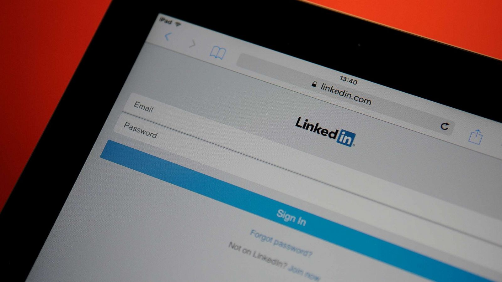 PHOTO: An iPad is seen with a LinkedIn login page in a browser window on Oct. 25, 2017.