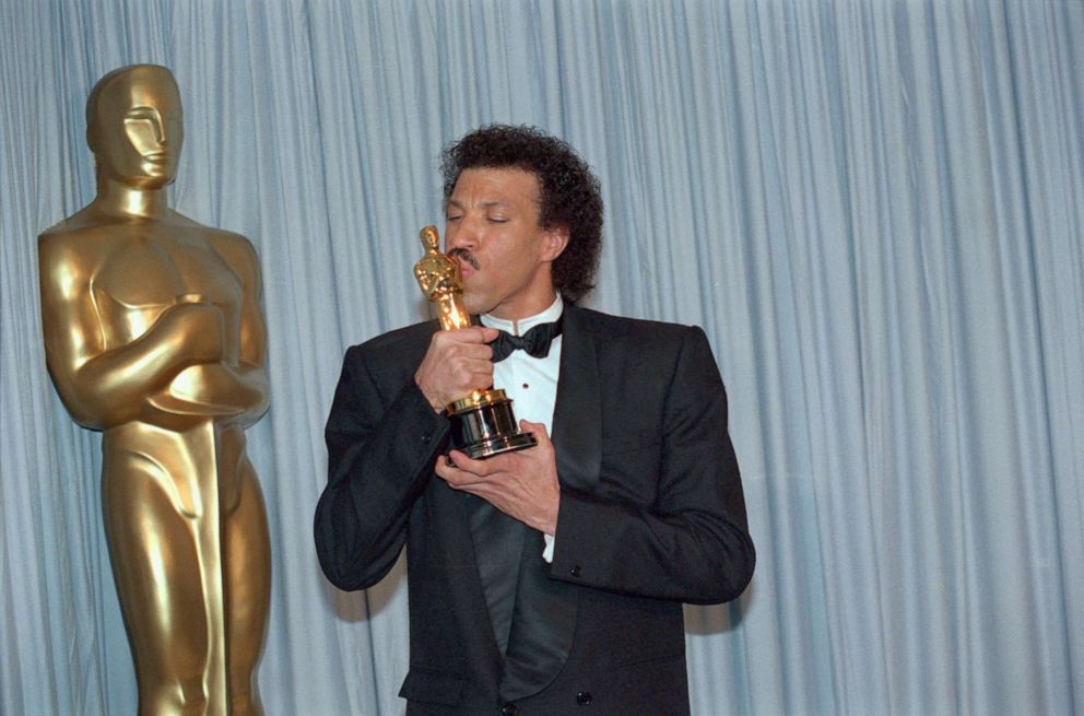 PHOTO: Lionel Richie attends the Oscars, March 24, 1986.