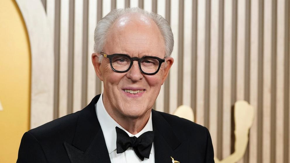 PHOTO: John Lithgow arrives at the 31st annual Screen Actors Guild Awards on Feb. 23, 2025, at the Shrine Auditorium in Los Angeles.