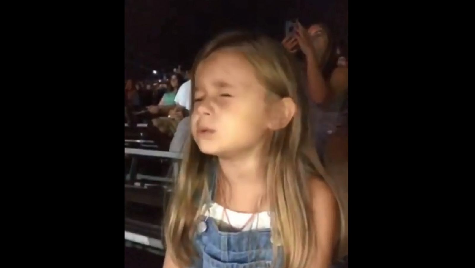 PHOTO: Andrea Chadwick Jenkins recorded video of her daughter, Parker Sue, singing along during the country star's concert at the Rockingham County Fair in Virginia on Aug. 13.