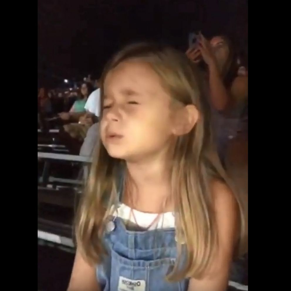 VIDEO: This little girl belting Morgan Wallen’s songs has country fans overjoyed.